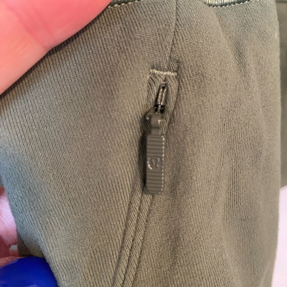 Lululemon Ready to Rulu Pullover Size 12 - Picture 5 of 8